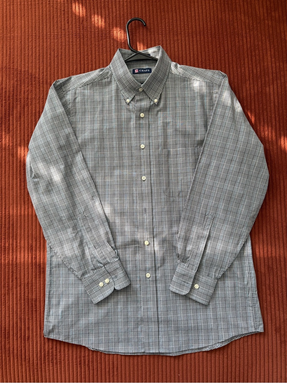 Chaps Men's Gray Plaid Button-Down Shirt with Subtle Check